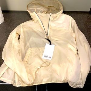Lululemon wind breaker
